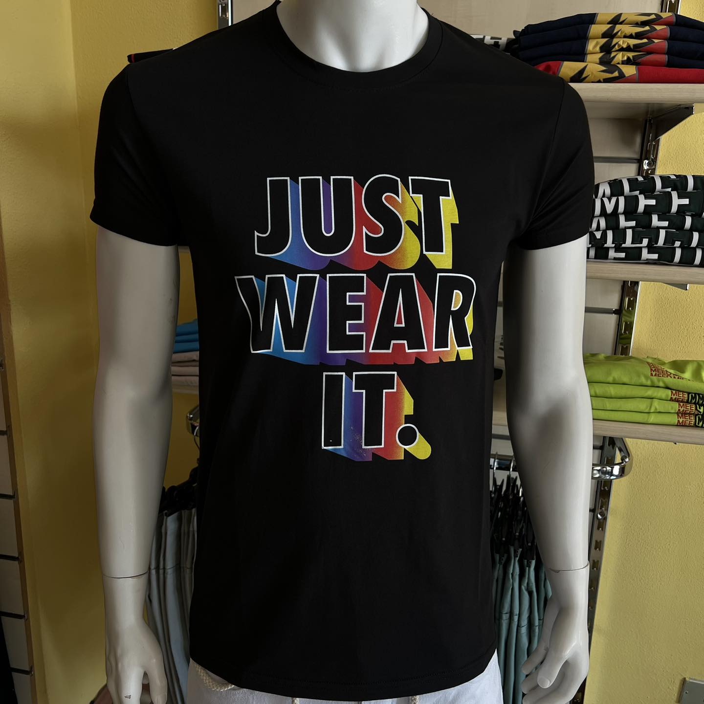 T-shirt manica corta nera