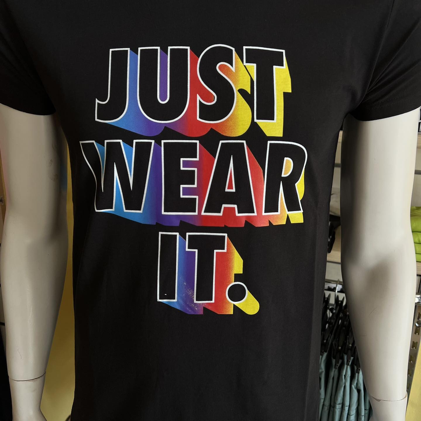 T-shirt manica corta nera