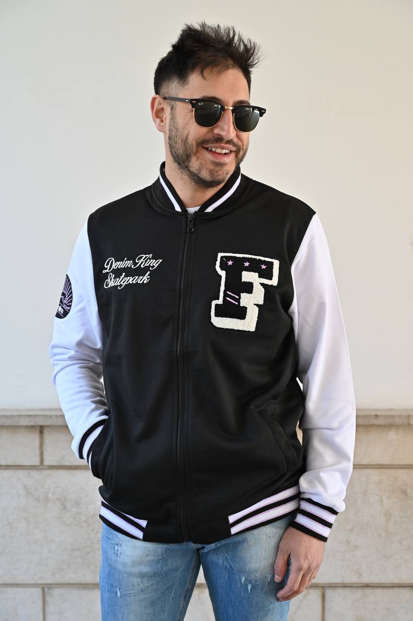 Felpa college americana black con maniche bianche