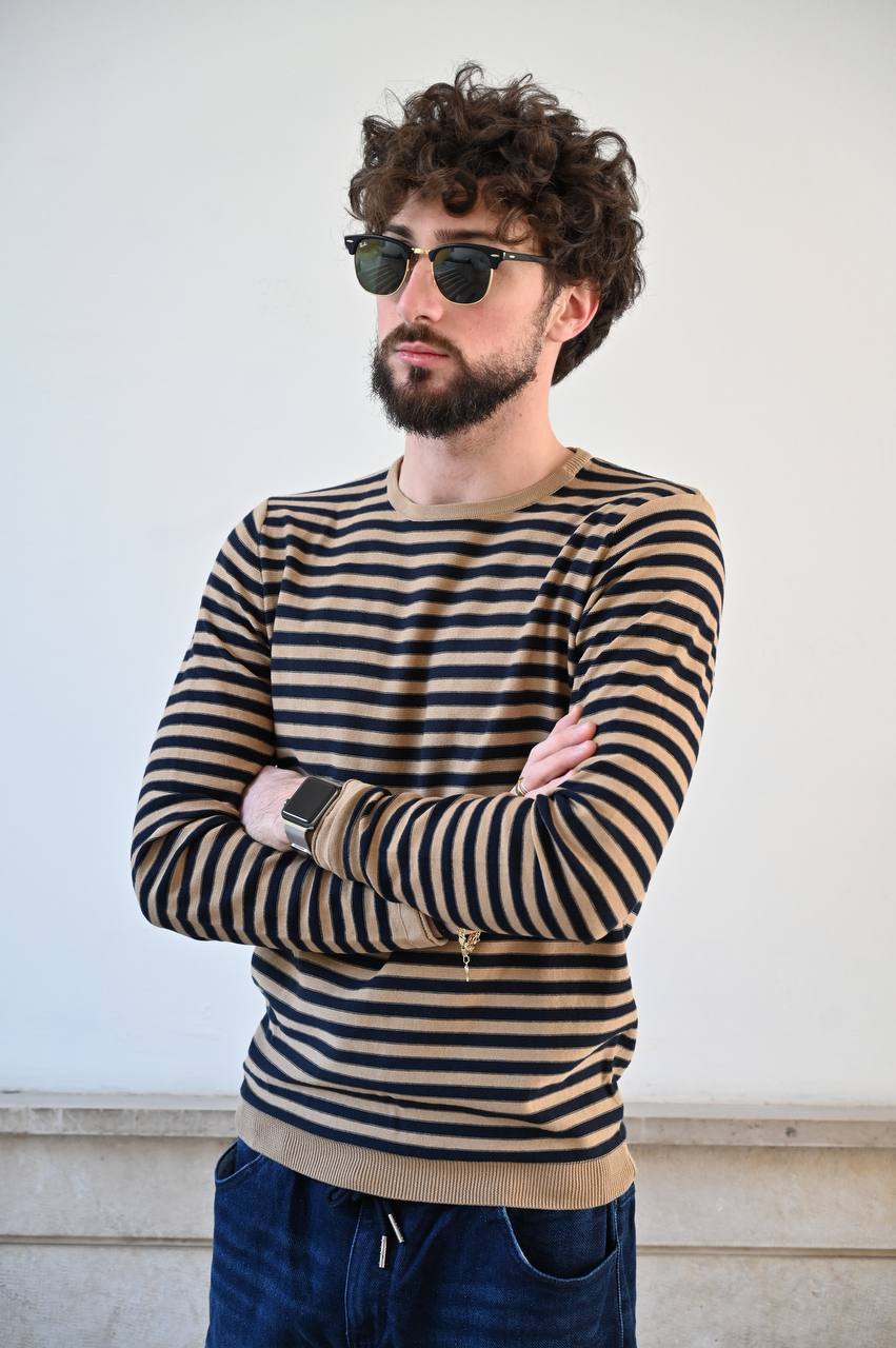 Maglia beige e nera girocollo
