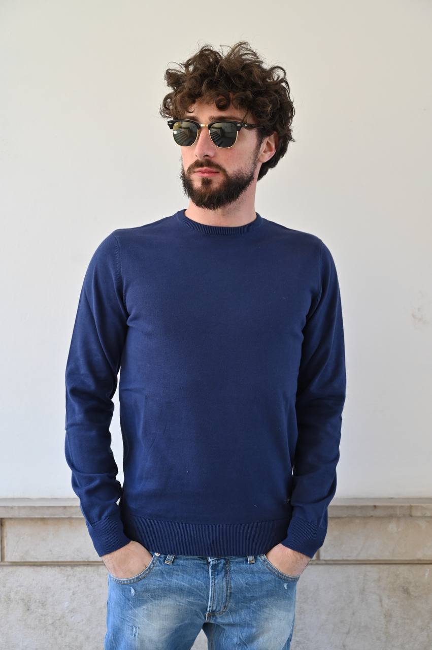 Maglia blu girocollo