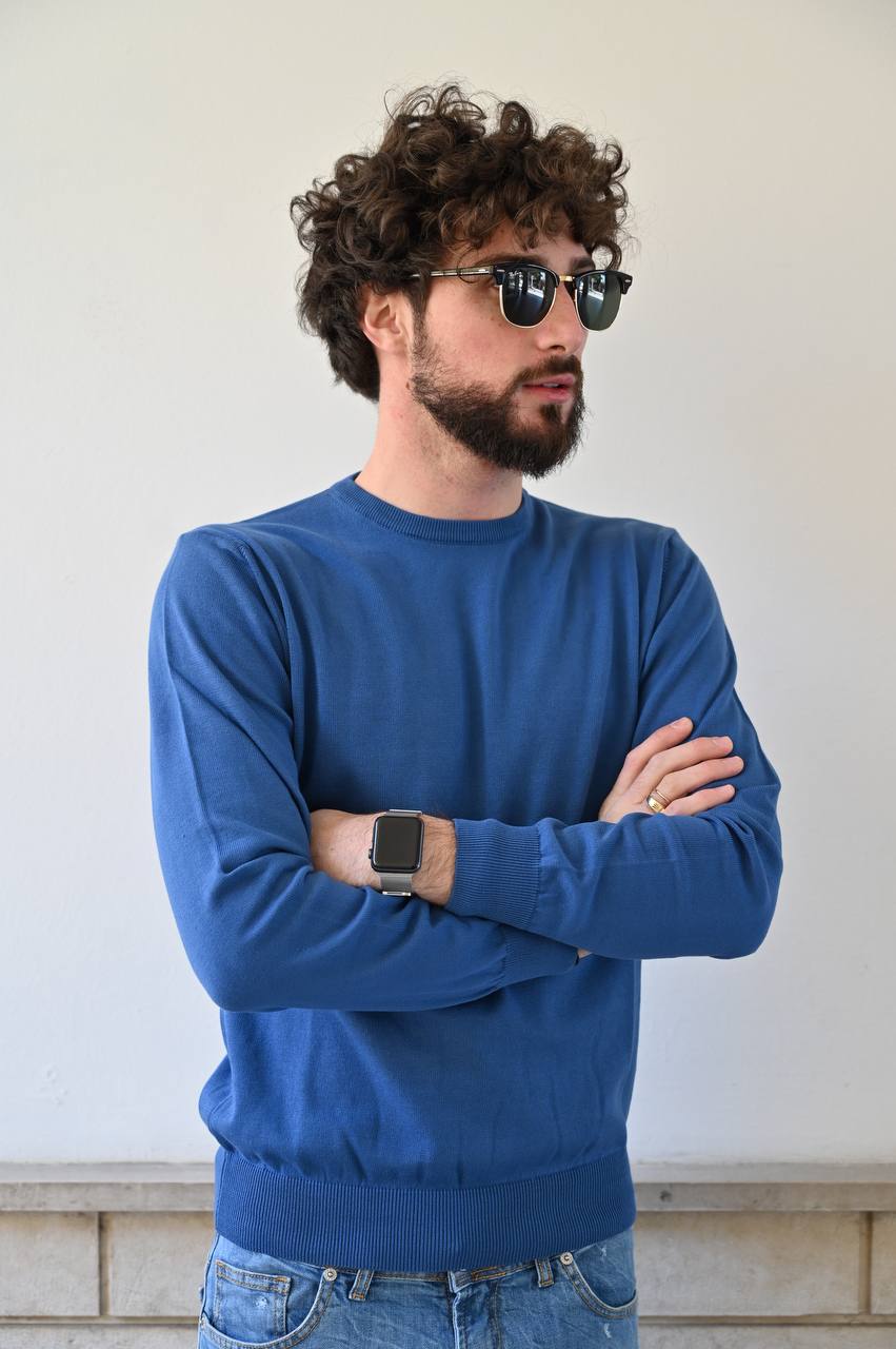 Maglia blu cobalto girocollo