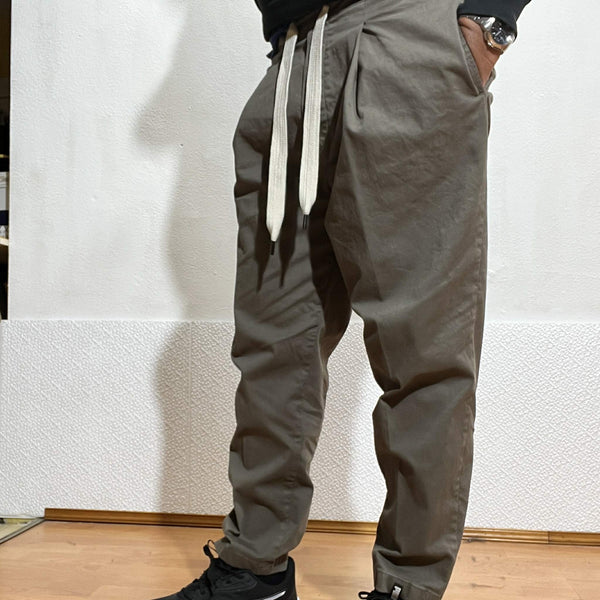 Pantaloni uomo con elastico in vita